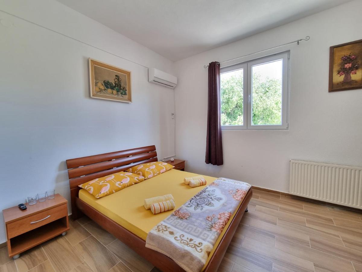 Rooms Slavica Okrug Gornji Esterno foto