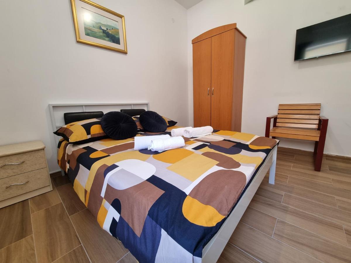 Rooms Slavica Okrug Gornji Esterno foto
